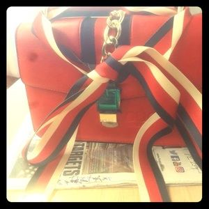 Multi colored bag summer appearance